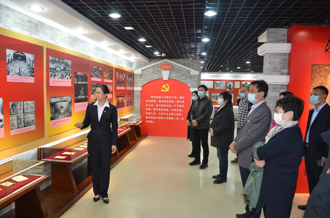 輕工供銷公司組織“尋訪百年光輝足跡、傳承紅色基因”活動(dòng)