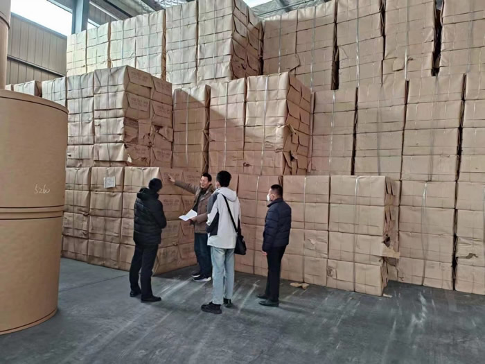 在崗1分鐘，責(zé)任60秒 ——致敬輕工供銷最美勞動者