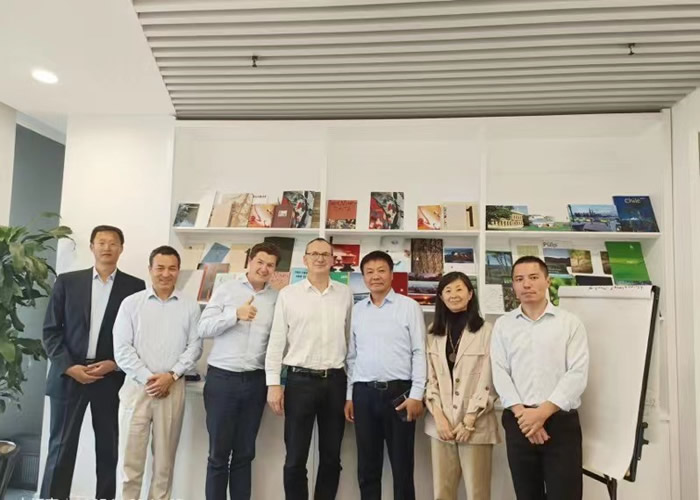 輕工供銷公司與國際紙漿供應商持續(xù)深化合作、拓展合作領域