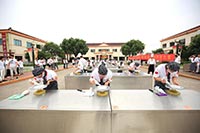 上海新東方“教育教學(xué)質(zhì)量月”系列活動之西點(diǎn)裱花大賽