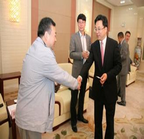 新生駕到 校長接待日  紅包大派發(fā)