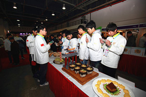 學在社會 看傳統(tǒng)調(diào)味產(chǎn)業(yè)如何融入互聯(lián)網(wǎng)+時代