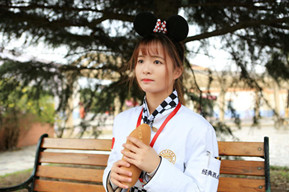 【新生訪談】伍玲玲：因?yàn)槲鼽c(diǎn)有夢(mèng)想的味道