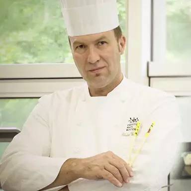 中法時(shí)令食材互換 春季料理大比拼（下）