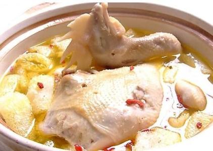 上海新東方烹飪學(xué)校——竹蓀煲雞湯的做法