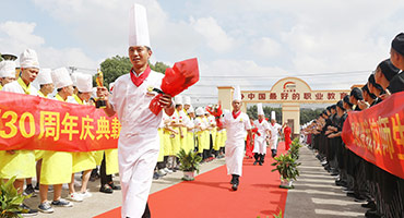 我校老師有多優(yōu)秀？看完你就知道了