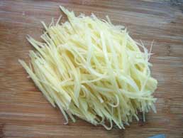 原料如何切絲？刀工切絲的的方法？