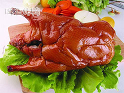 啤酒烤鴨的做法——新東方烹飪學(xué)校