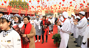 上海新東方隆重召開家長(zhǎng)見面會(huì) 這一幕幕的也太暖心了吧！