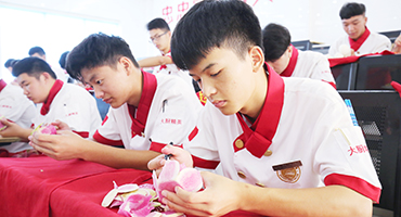 比起心靈雞湯 我更想要實實在在的技能