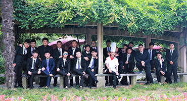 上海新東方隆重召開(kāi)畢業(yè)典禮 我們畢業(yè)啦