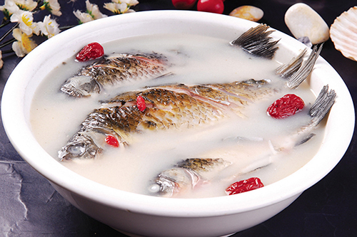 燉鯉魚湯怎么去腥味