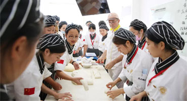 前方高能！研發(fā)部大廚即將蒞臨我校分享經驗！