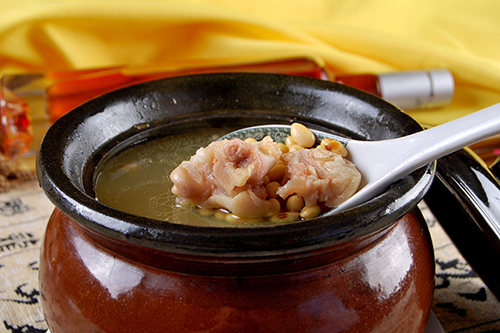 花生豬蹄湯也有小技巧