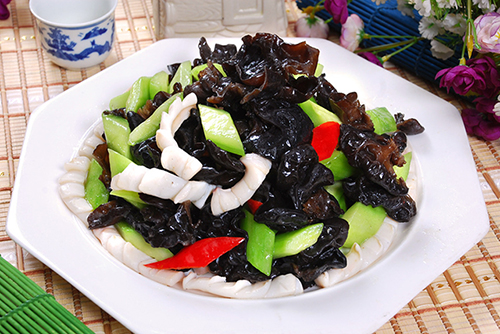 炒木耳不炸鍋的烹飪小技巧