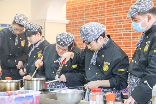 現(xiàn)在西餐廚師發(fā)展前景如何呢？