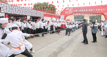 還原真實的“烹飪大學”校園生活