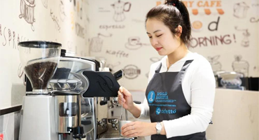 優(yōu)秀學子楊蘇蘇，“回爐深造”，蓄力奮進開拓新高度！