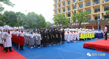 中考提前讓孩子選擇新東方烹飪教育，他們將會收獲到以下好處！