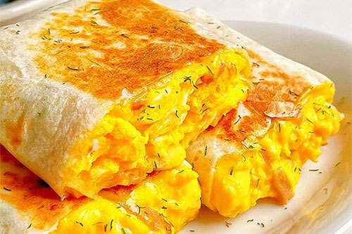 爆漿芝士滑蛋的做法——新東方烹飪教育