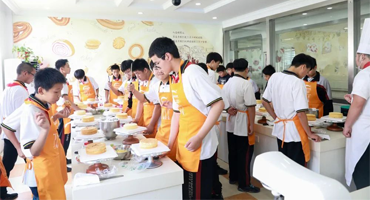 @上海初中畢業(yè)生，8月報名正當時，夏秋季學(xué)籍注冊已經(jīng)開啟！