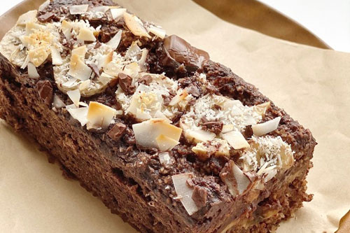 可可燕麥黑巧香蕉蛋糕的做法——新東方烹飪教育