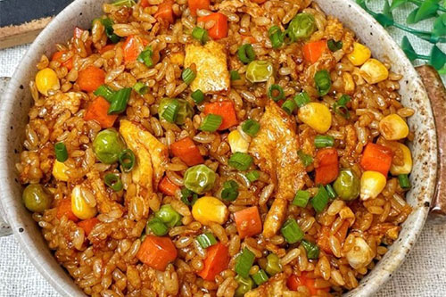 醬油炒飯的做法——新東方烹飪教育