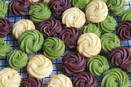 三色曲奇的做法——新東方烹飪教育