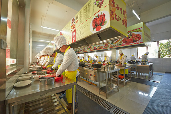 上海新東方烹飪學(xué)校,廚師培訓(xùn)學(xué)校,西點(diǎn)培訓(xùn),西餐烹飪學(xué)校