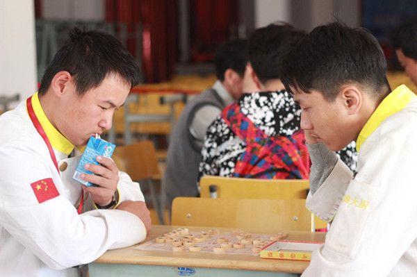 上海新東方烹飪學(xué)校象棋軍棋比賽