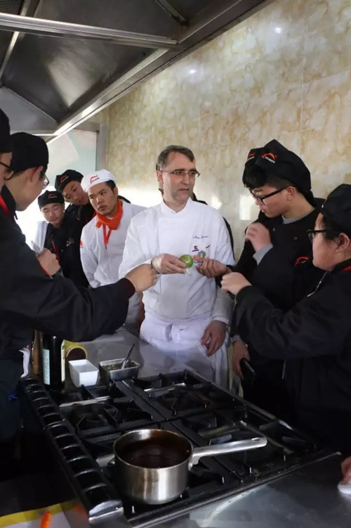 一場生動的米其林大師經(jīng)驗分享會